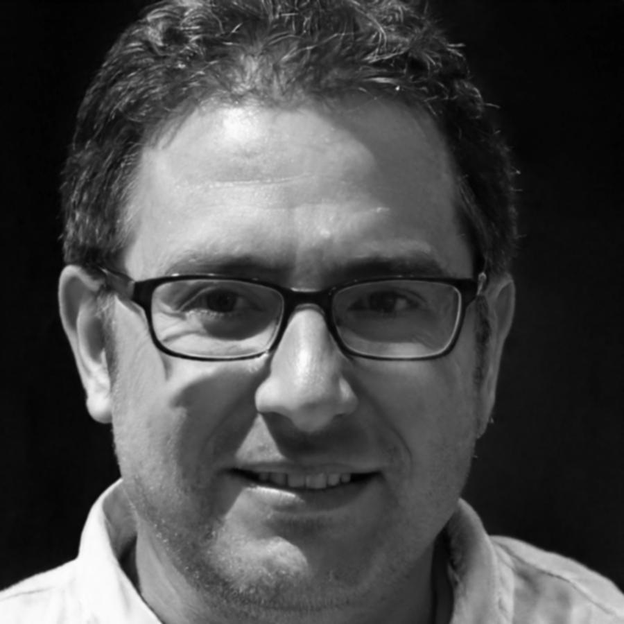 Portret van hoofddocent Bram Decoster